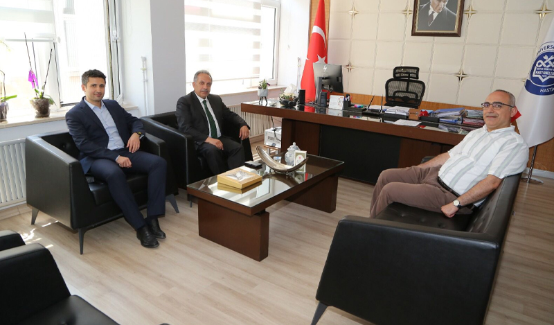 Kayseri Talas Belediye Başkanı Mustafa Yalçın’ dan Başhekimimiz Doç. Dr. Fatih Horozoğlu’na Ziyaret