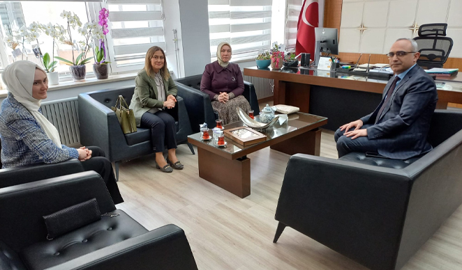 Adalet ve Kalkınma Partisi (AKP) Kayseri Milletvekili Hülya Nergis’den, Başhekimimiz Doç. Dr. Fatih Horozoğlu’na “Hayırlı Olsun” Ziyareti 
