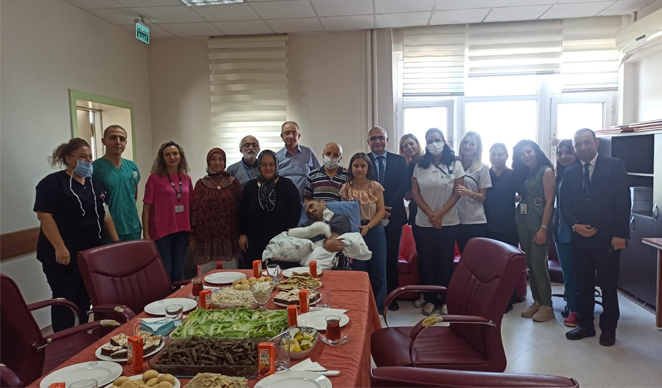 Başhekimimiz Doç. Dr. Fatih Horozoğlu “19 Eylül Gaziler Günü” Dolayısıyla Hastanemizde Tedavi Gören Gazimizi Ziyaret etti