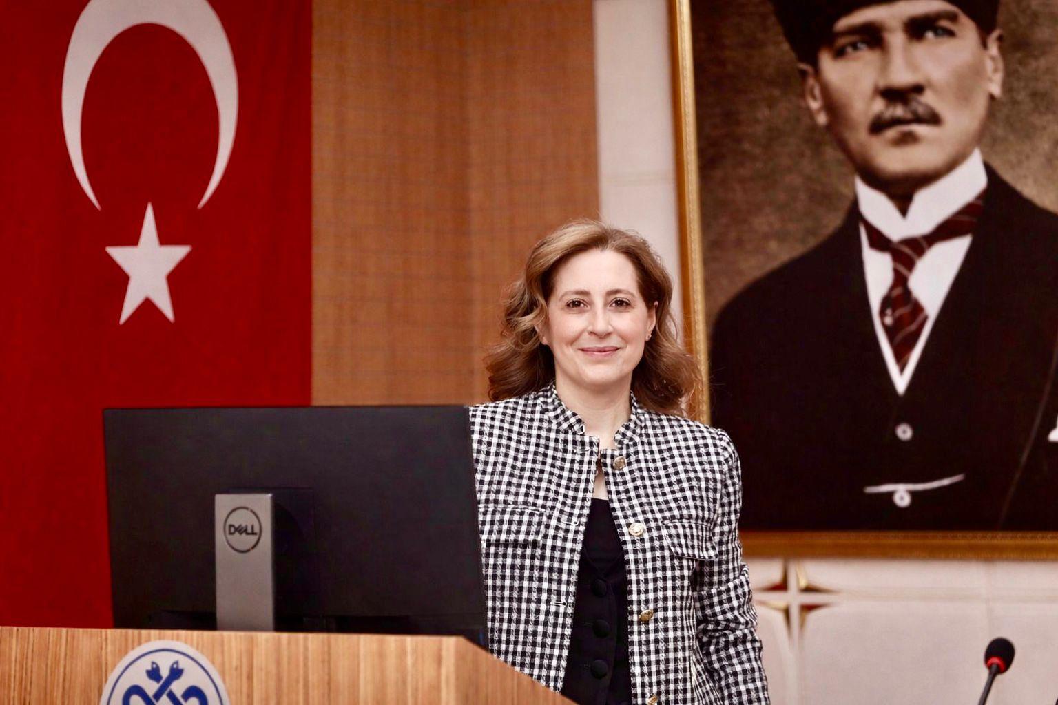 ERÜ Hastaneleri’nde, “Yoğun Bakım Ünitesinde Enfeksiyonlar: Vakalarla Tedavi Yönetimi” Toplantısı Gerçekleştirildi