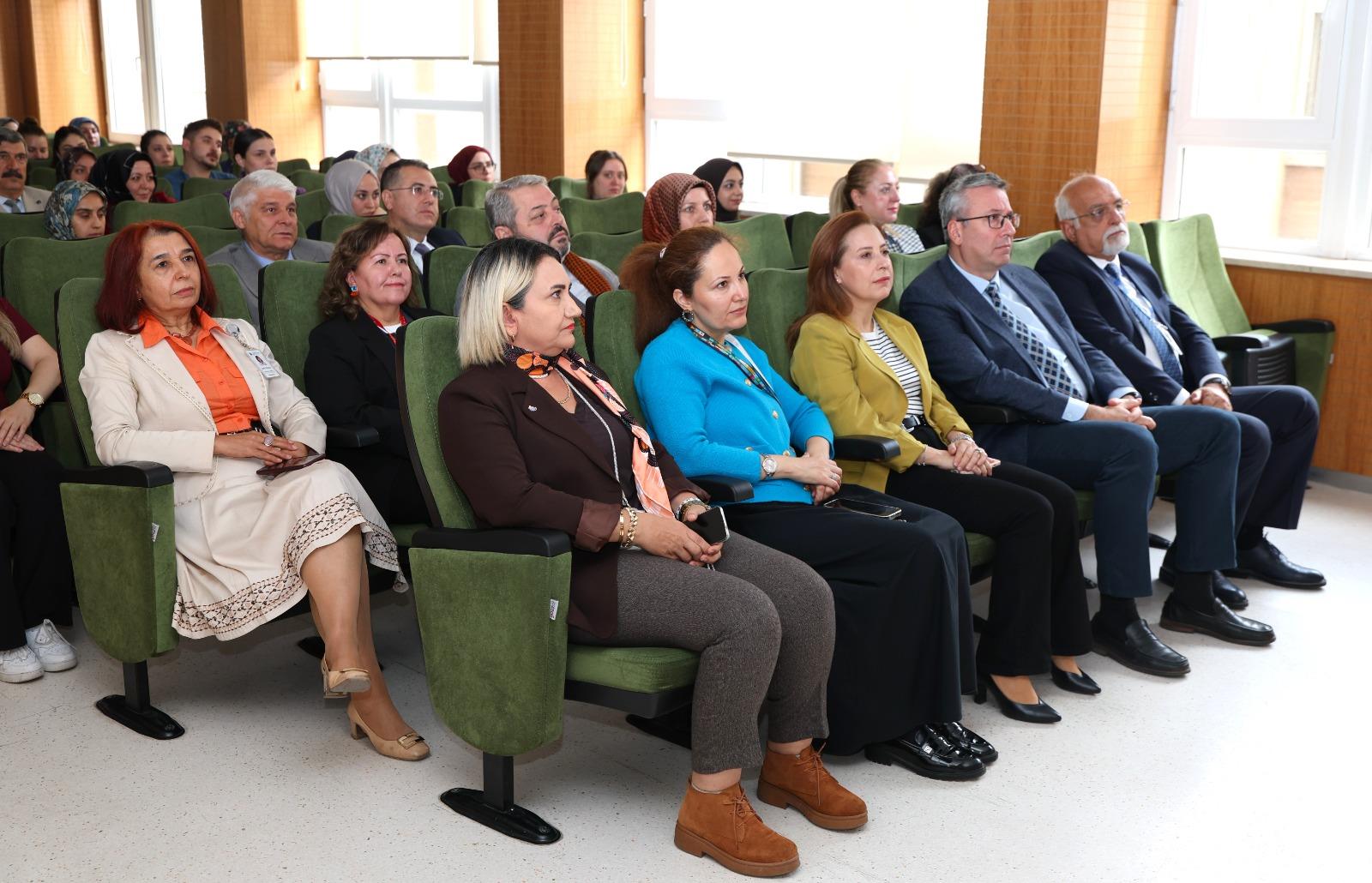 ERÜ Hastaneleri’nde İşe Yeni Başlayan Personele Yönelik  Oryantasyon Eğitimi Gerçekleştirildi