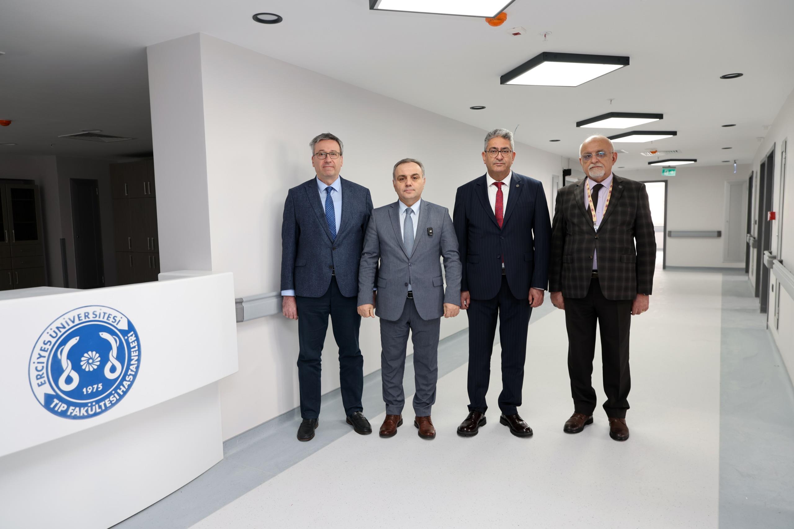 Üniversitemiz Hastaneleri’nde Yenileme Çalışmaları Devam Ediyor