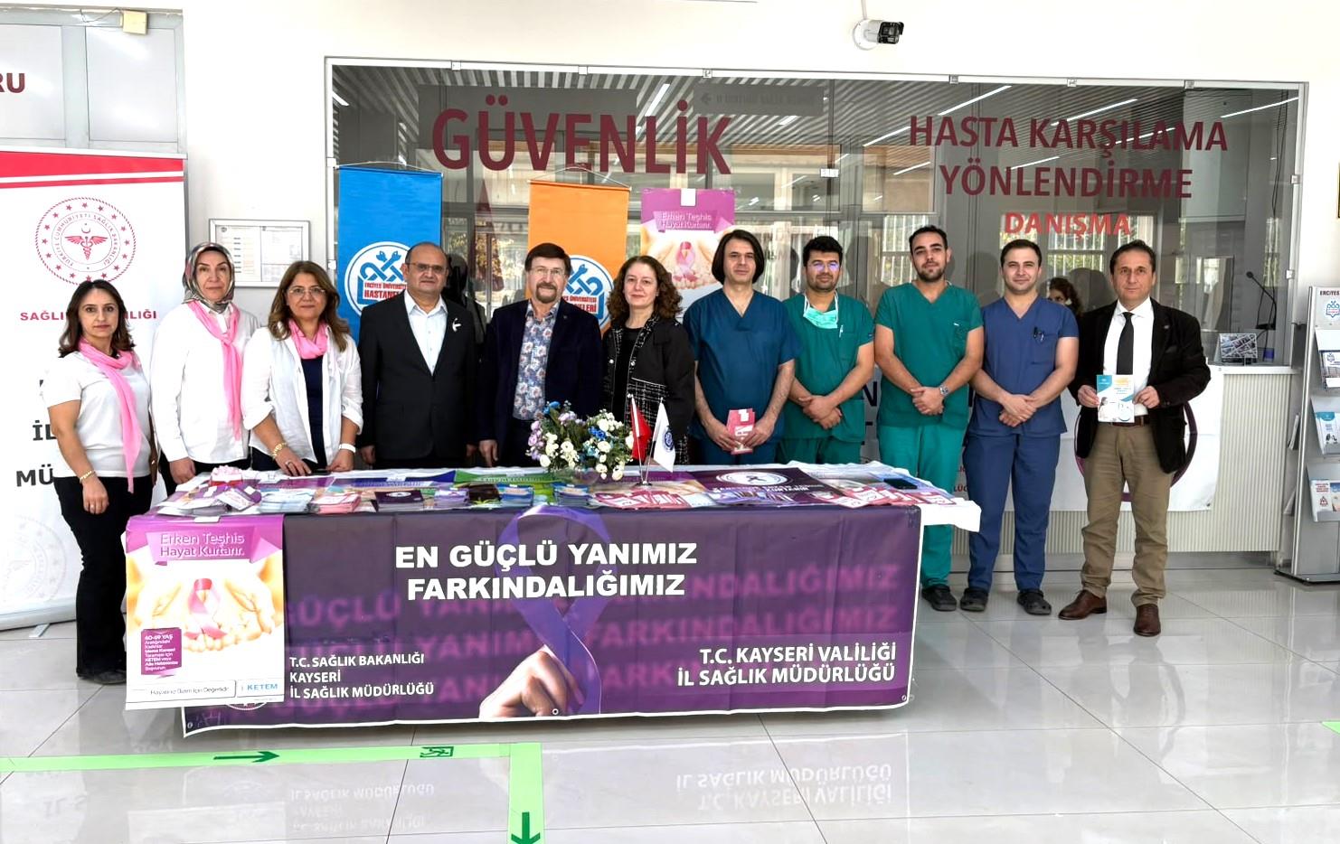 ERÜ Hastaneleri’nde, Meme Kanseri Farkındalık Standı Açıldı