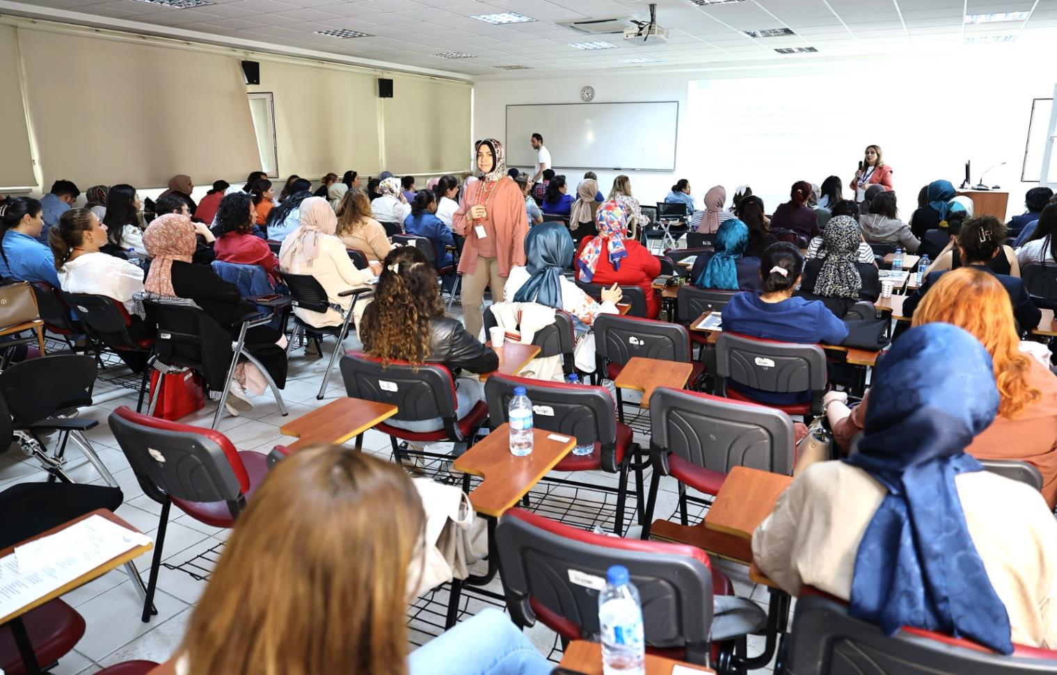 ERÜ Hastaneleri’nde, Anne Sütü ve Tamamlayıcı Beslenme Eğitimi Düzenlendi