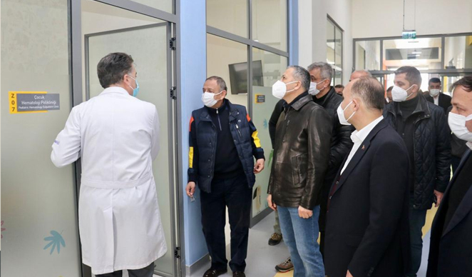 KANKA Çocuk Kemik İliği Nakli Merkezi Mehmet Özhaseki ve Hayırseverler Tarafından Ziyaret Edildi