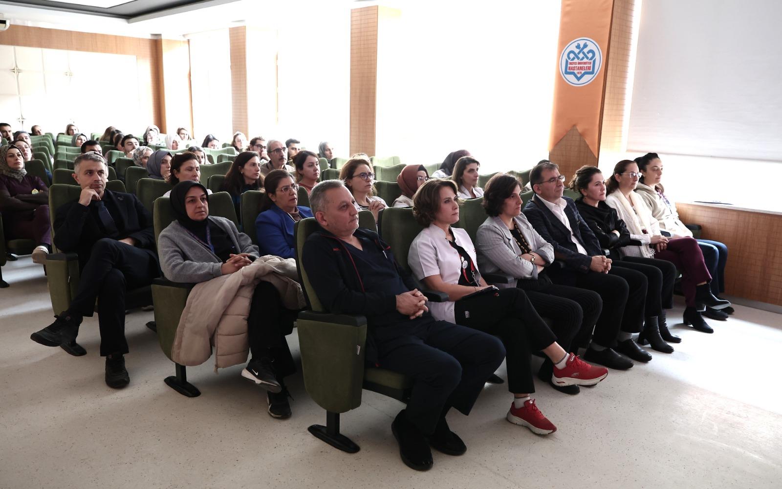 ERÜ Hastaneleri’nde, “Yoğun Bakımda Refeeding Sendromu” Konulu Seminer Gerçekleştirildi