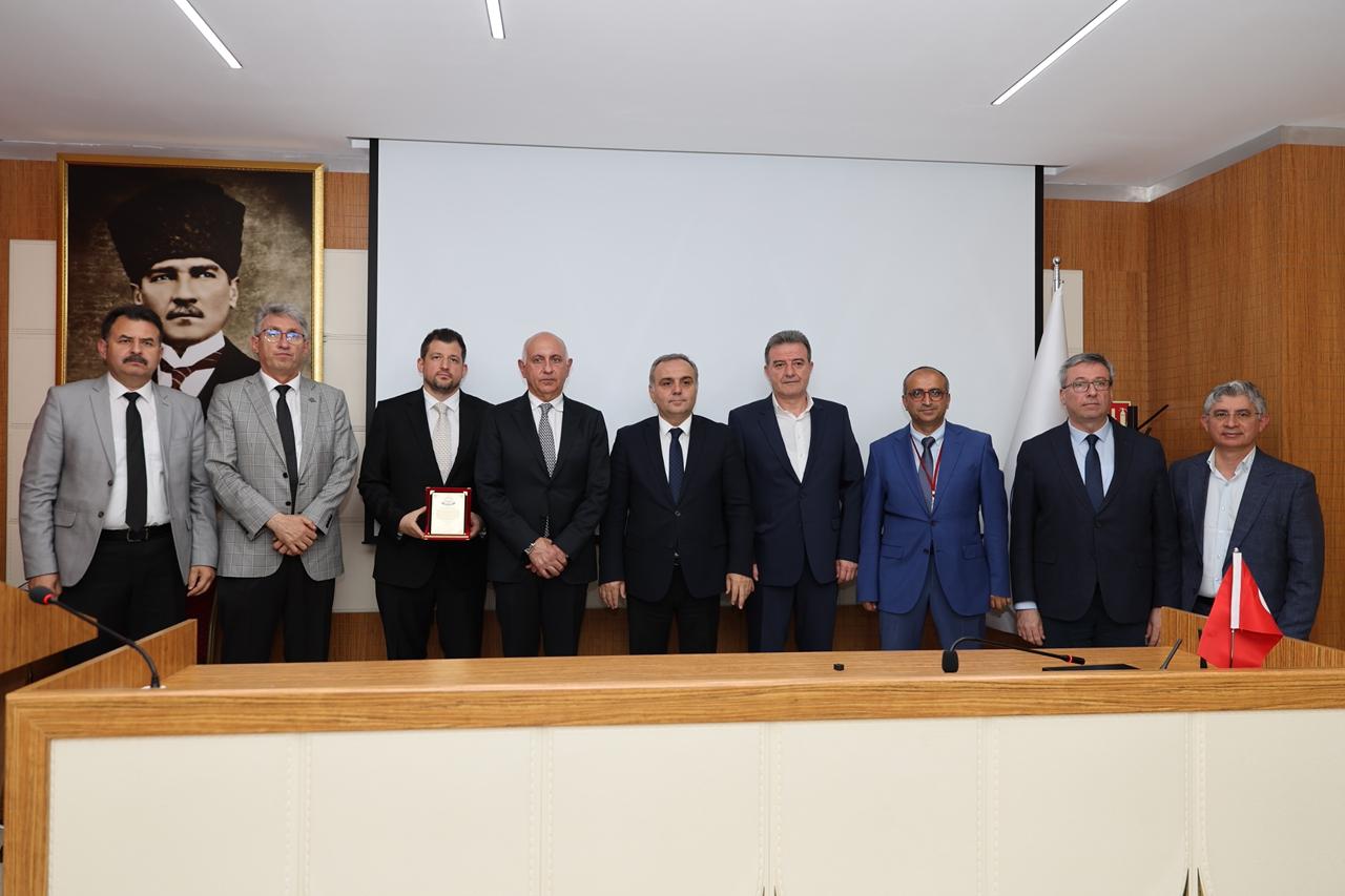Hayırsever İş İnsanı Merhum Asım Kibar, Üniversitemizde Anıldı