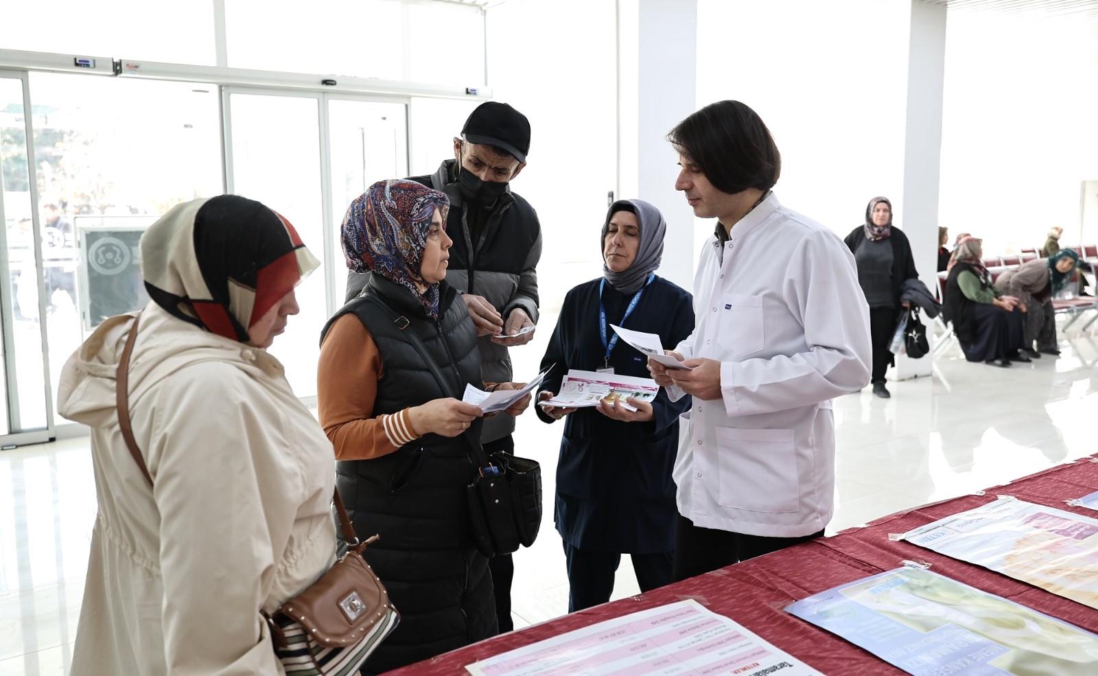 ERÜ Hastaneleri’nden, Meme Kanseri Farkındalık Standı